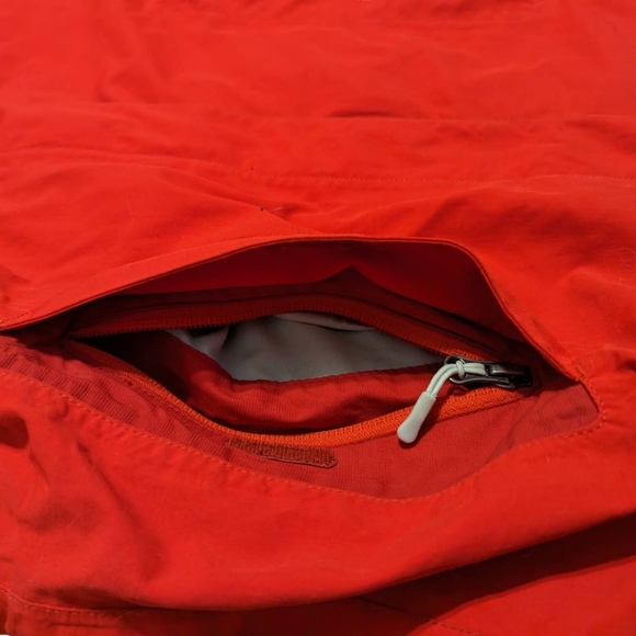 Red Lightweight Marmot Jacket Coat Size Women's Small - Rain/Cold Weather - Picture 10 of 14